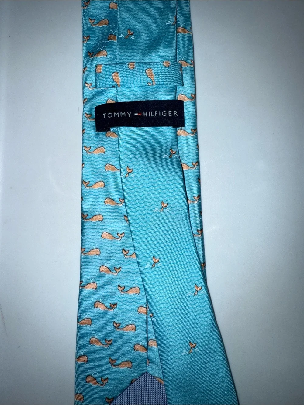 Tommy Hilfiger whale tie